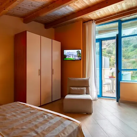 Ξενοδοχείο Grand La Tonnara 4*