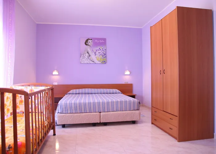 מלון Grand La Tonnara 4*