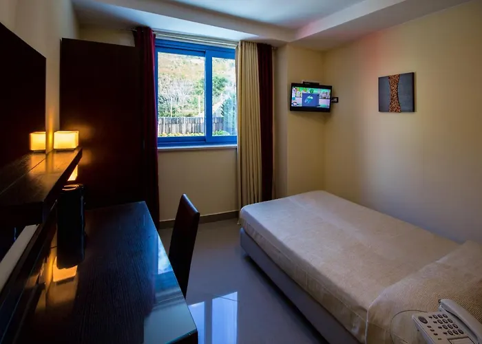 מלון Grand La Tonnara 4*