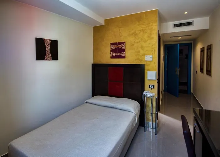 Grand La Tonnara מלון 4*